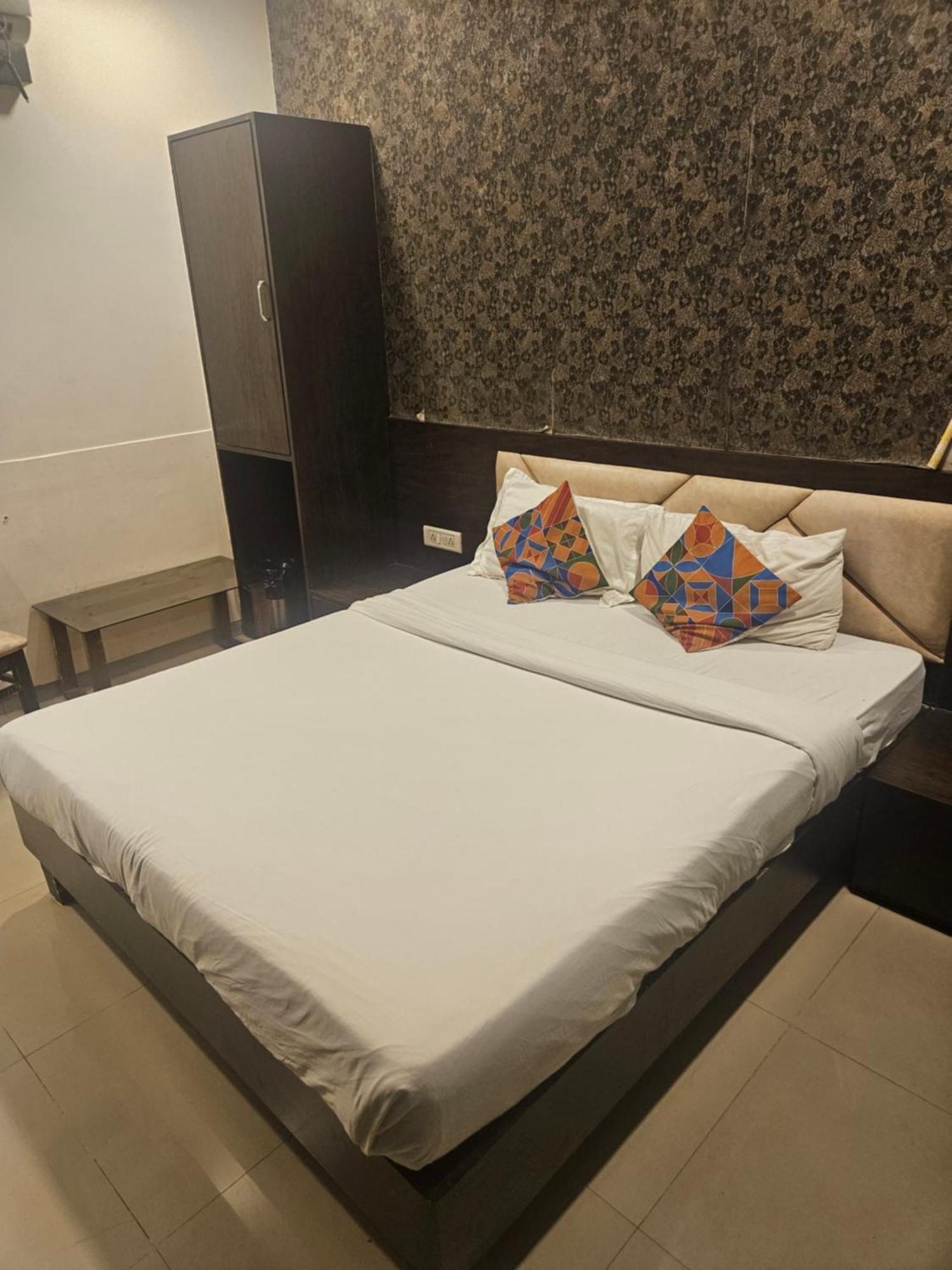 Prime Hotel Addore Palacee - Near Mumbai Airport , Visa Consultant , Jio World Convention Centre Bkc — Photos 3